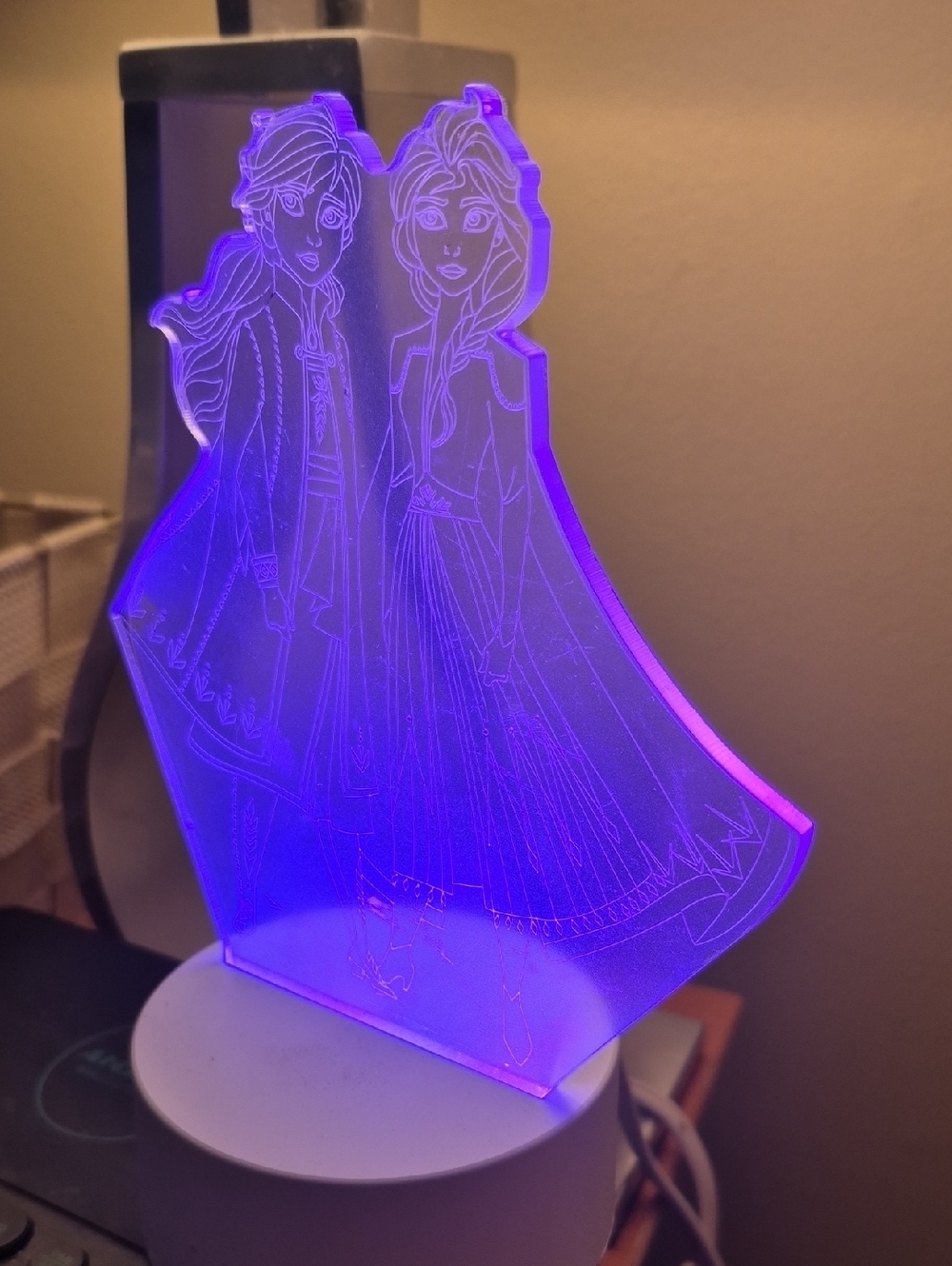 Disney Frozen Sisters LED Acrylic Lamp in Purple
